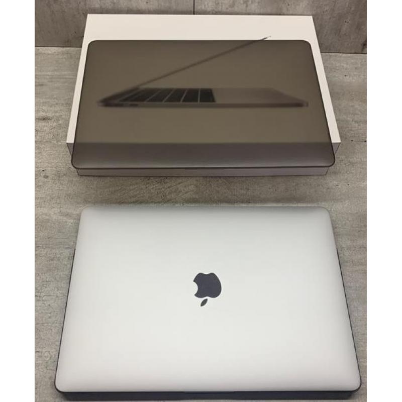 Macbook Pro 2017 godina