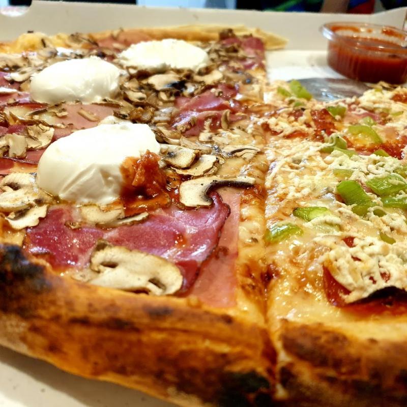 Pizza #1 vo Skopje - Mama Italiana Pizza