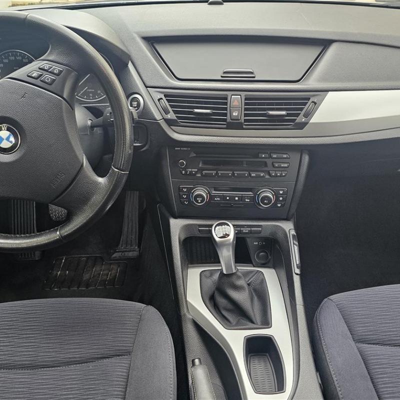 Se prodava BMW X1 X -DRIVE