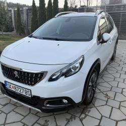 Peugeot 2008 Premium Allure 1.5 2020 godina