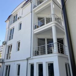Vila so 8 Apartmani na Kej na Ohridsko Ezero