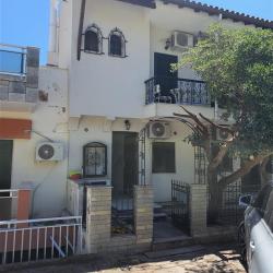 Grcija zgrada Neos Marmaras so 4 apartmani