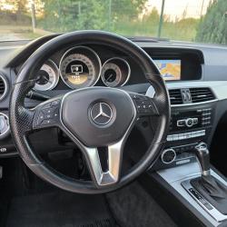 Se prodava Mercedes Benz C200 2013