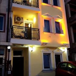 10 Stana se Izdavaat vo Centar na Ohrid