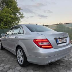 Se prodava Mercedes Benz C200 2013
