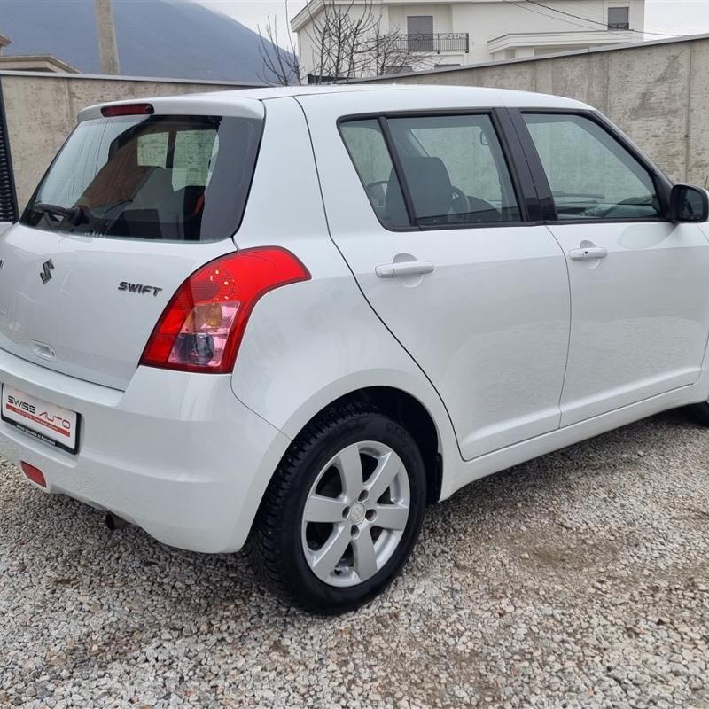 SUZUKI SWIFT 1.3 Extra Socuvano