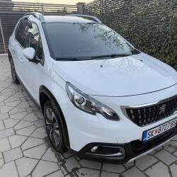 Peugeot 2008 Premium Allure 1.5 2020 godina