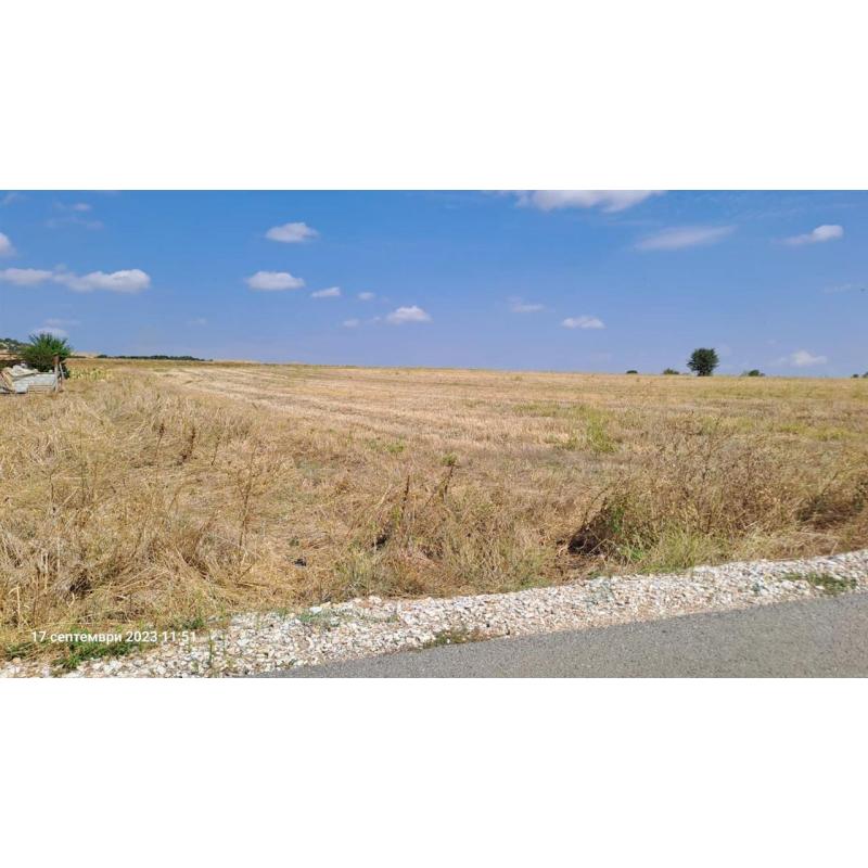 Se prodava Plac vo Ajvatovci 5250m2