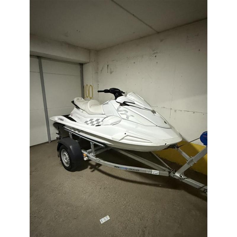 Yamaha VX Cruiser HO - Waverunner Jet Ski