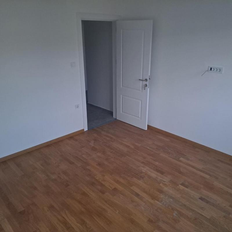 Nov Stan karshi Porta Vlae