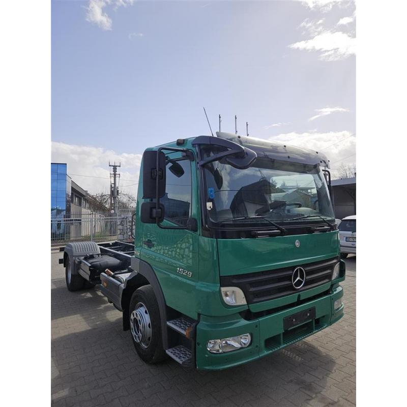 Mercedes ATEGO Kamion 1528