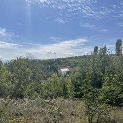 Se prodava plac vo Radisani