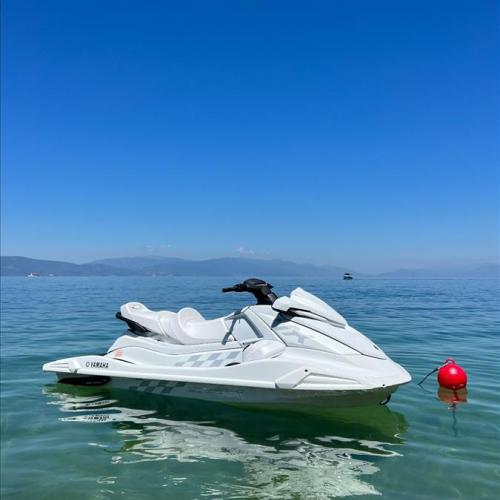 Yamaha VX Cruiser HO - Waverunner Jetski
