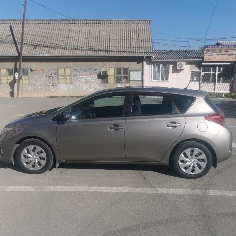 TOYOTA AURIS 1.6, 132HP, 2014, PRV SOPSTVENIK