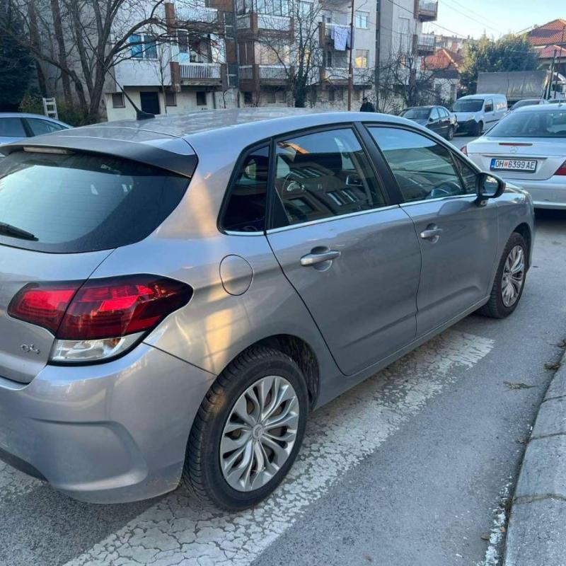 Неувезен 2016g CITROEN C4 1.2 PureTech 110ks