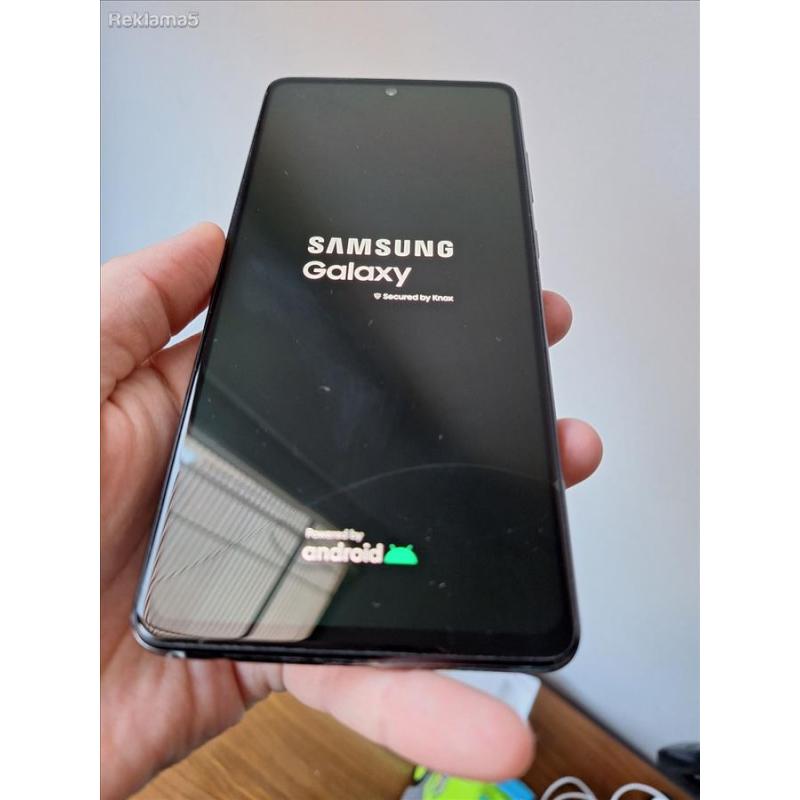 Se prodava Samsung Galaxy A72
