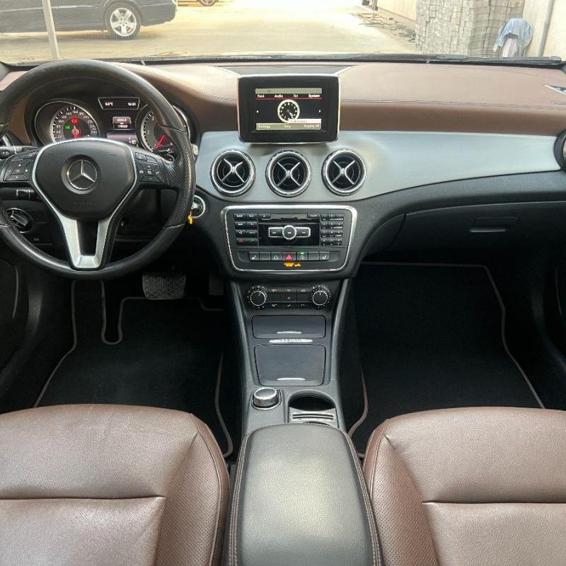 MERCEDES-BENZ GLA 200 CDI 7G-TRONIC PANORAMA ENDURO 2015