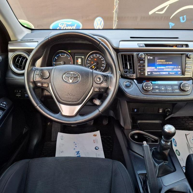 Toyota Rav 4 2.0D 2016 godina