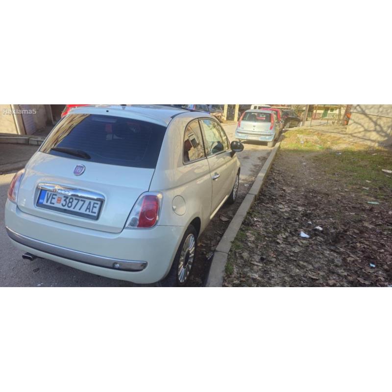 Se prodava Fiat 500, 2011 god