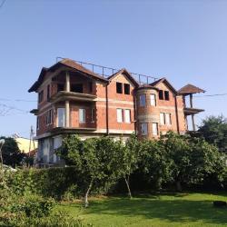 PRODAVAM KUKA AERODROM