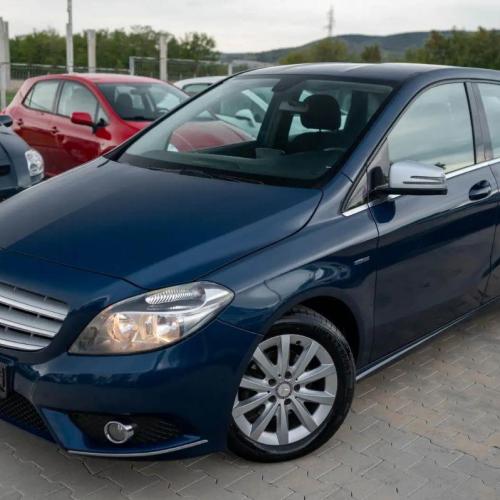 Mercedes Benz B180 moze zamena