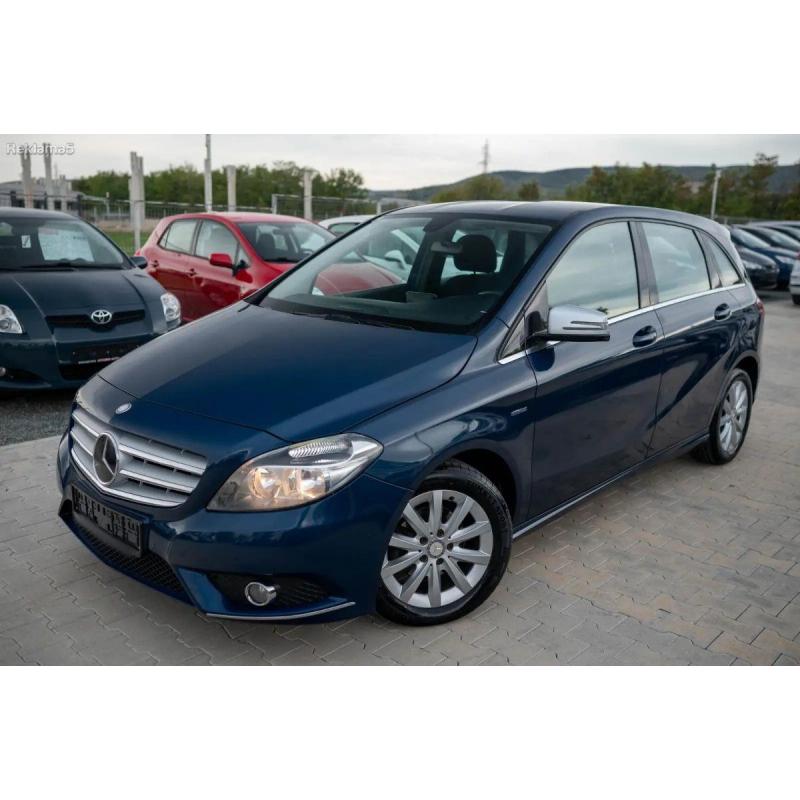 Mercedes Benz B180 moze zamena