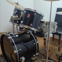 Se prodava komplet tapani