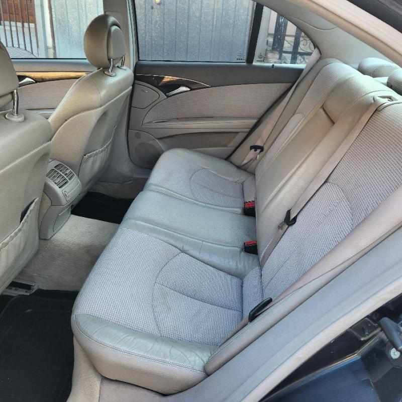 Mercedes E220 Cdi 04g. Moze zamena !
