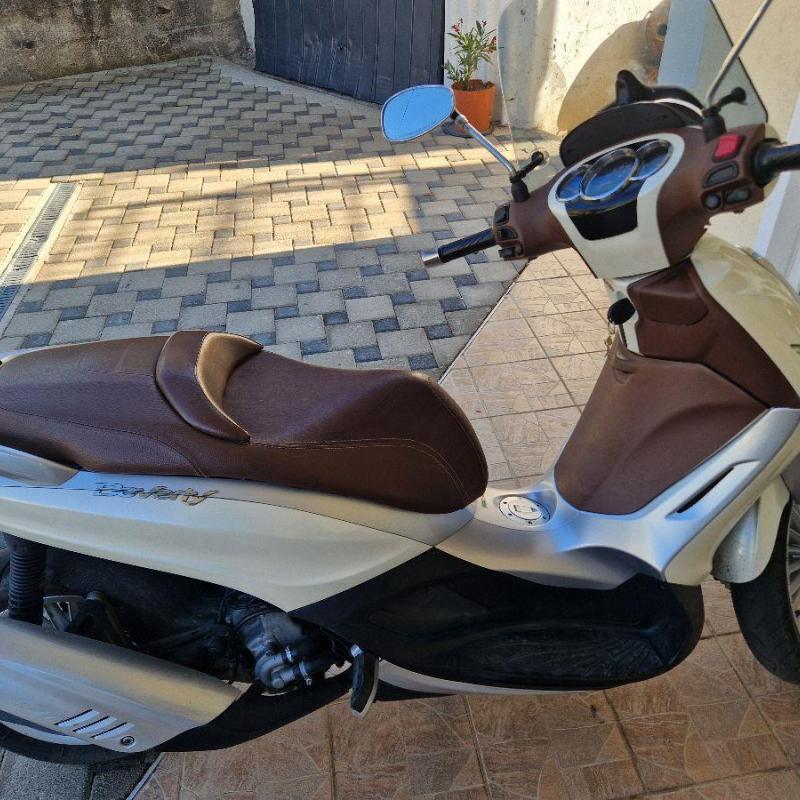 Piaggio beverly 300