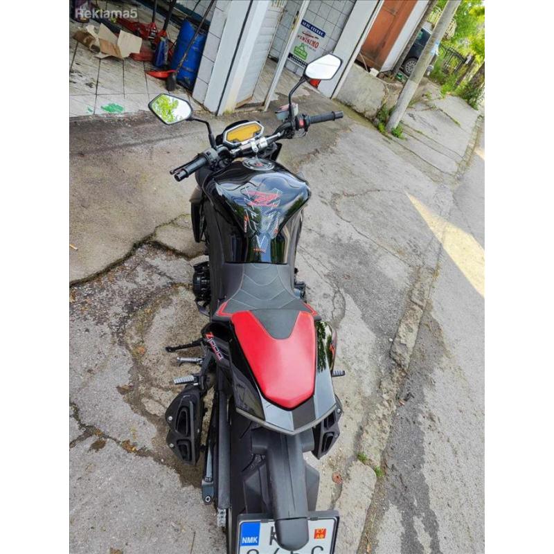 KAWASAKI Z1000