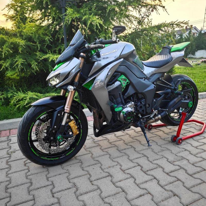 Kawasaki z1000 2015 godina