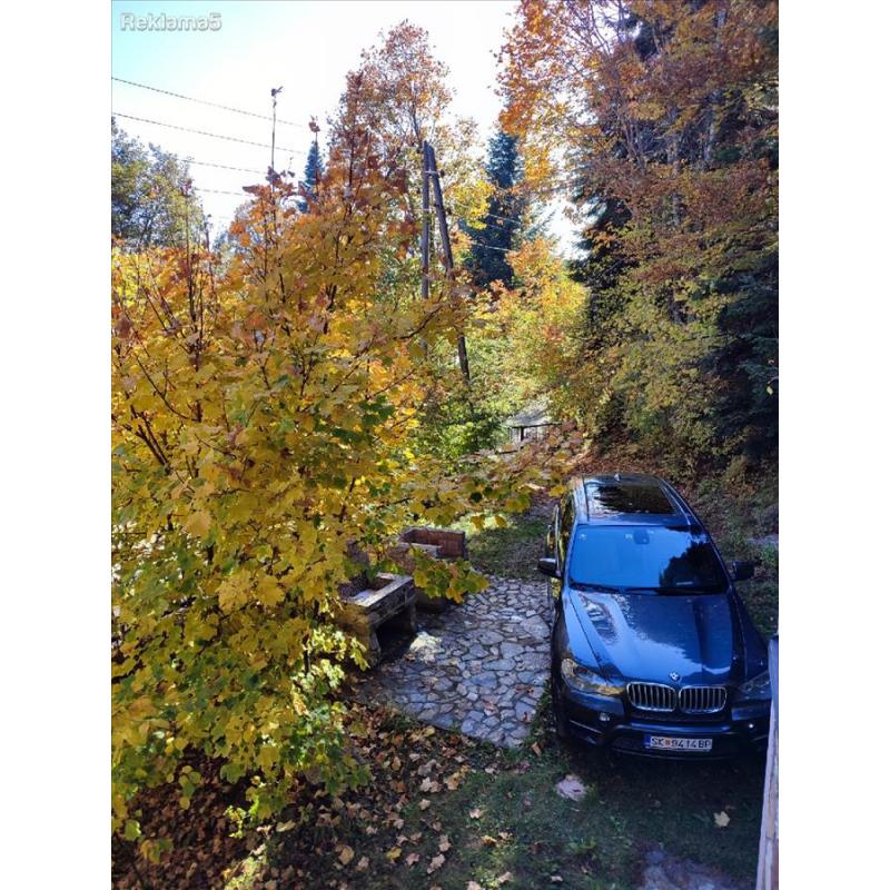 Se prodava Vikendica vo Mavrovo