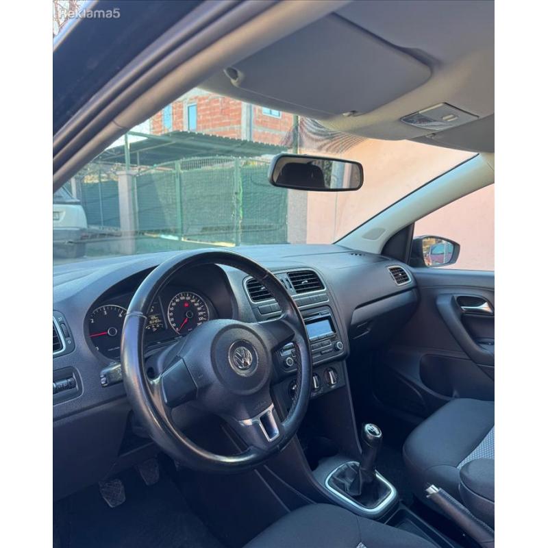 Volkswagen Polo 1.2 TDI 75Hp BLUEMOTION - 2011