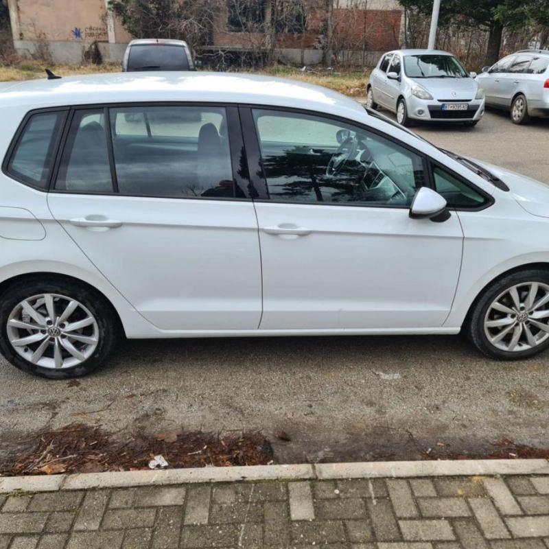 Се продава Golf Sportsvan 1.6 TDI 2018 115кс