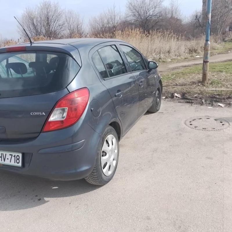 OPEL CORSA D 1.2 BENZIN ODLICNA SOSTOJBA