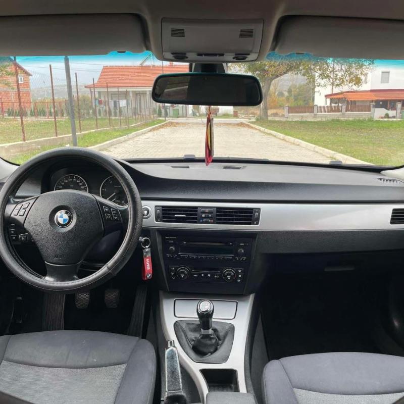 Bmw E90 318D 2006 godina