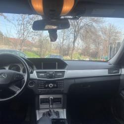 Se prodava Mercedes E-250 so servisna istorija