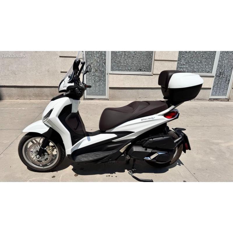 Se prodava Piaggio Beverly 400 HPE, 2023 pod garancija