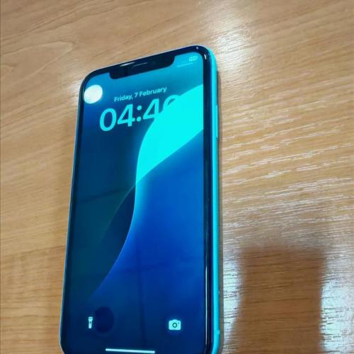 Se prodava Iphone 11