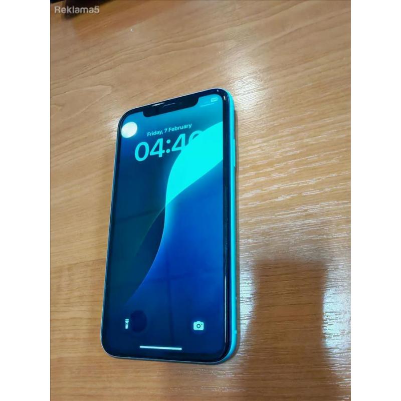 Se prodava Iphone 11