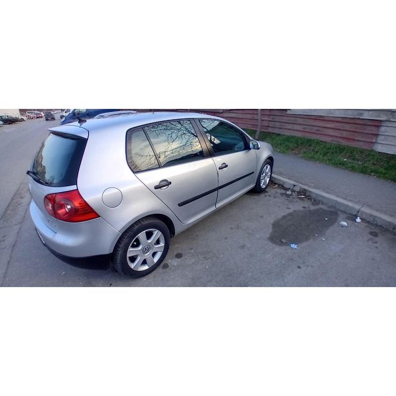 Se prodava golf5 1.9 tdi 4 motion