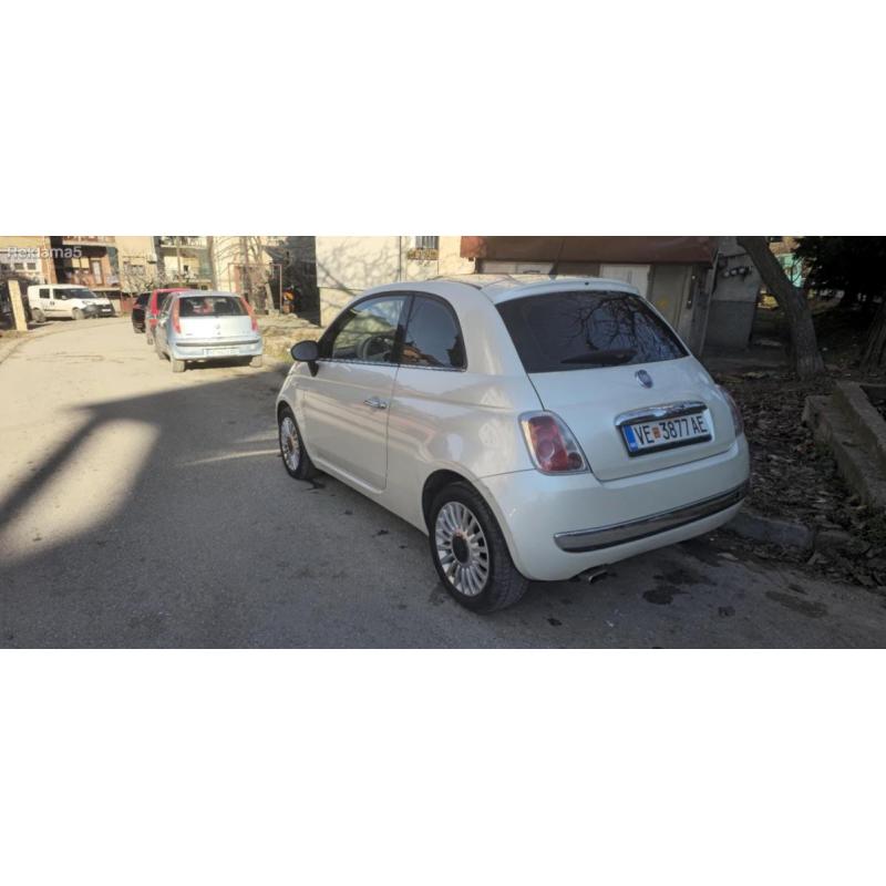 Se prodava Fiat 500, 2011 god