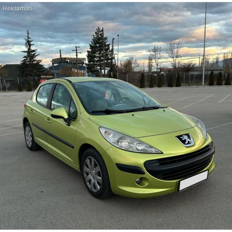 Se prodava Peugeot 207