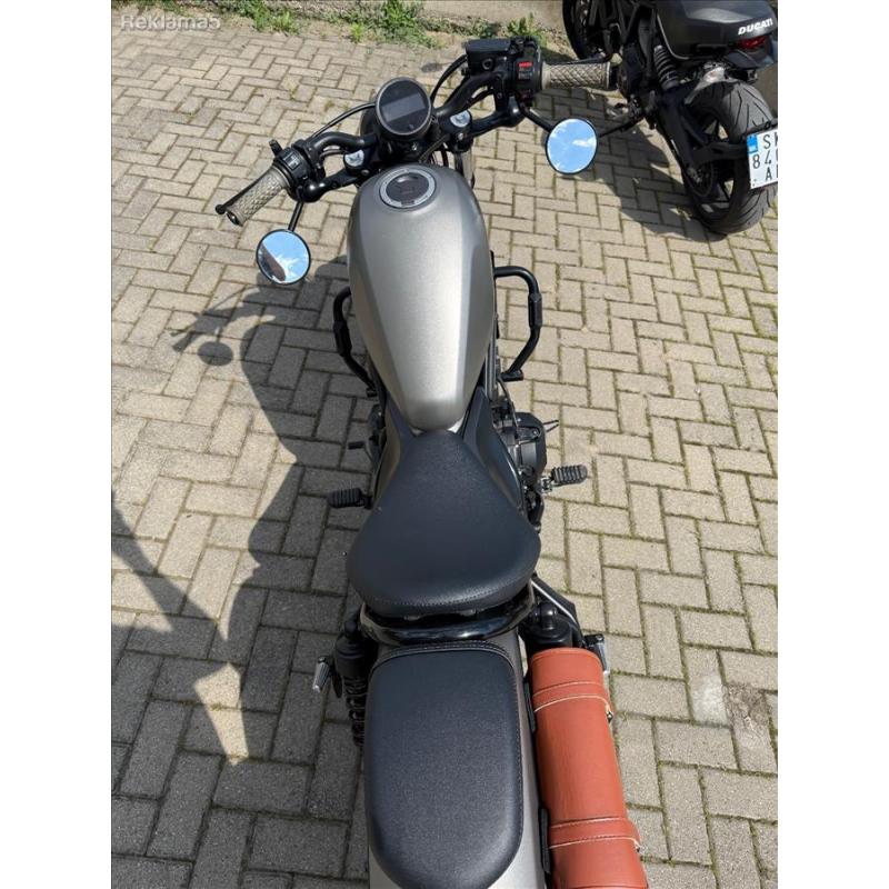 Se prodava Honda Rebel 500cc