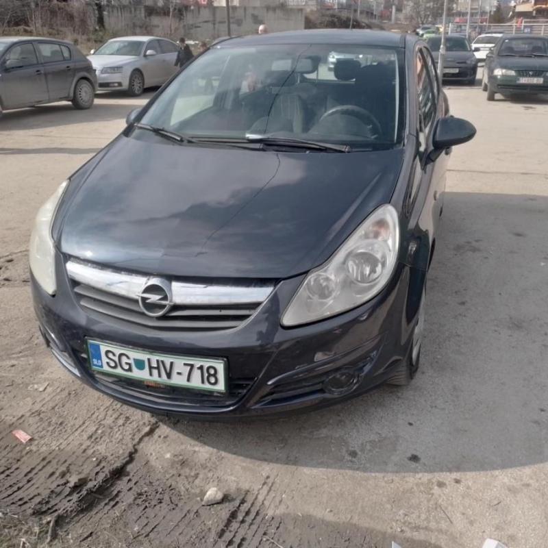 OPEL CORSA D 1.2 BENZIN ODLICNA SOSTOJBA