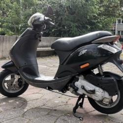 Piaggio Zip 4T
