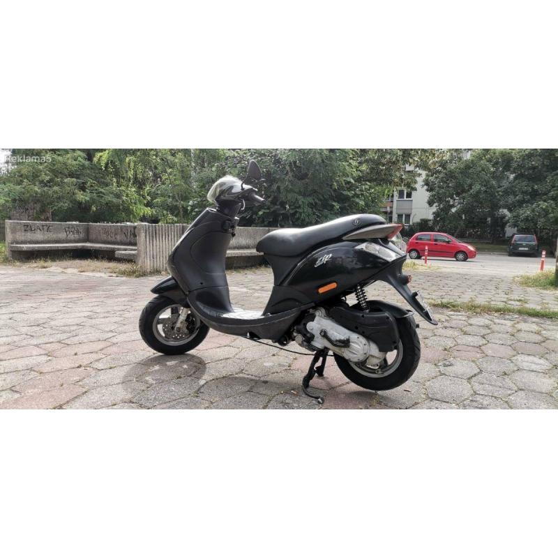 Piaggio Zip 4T
