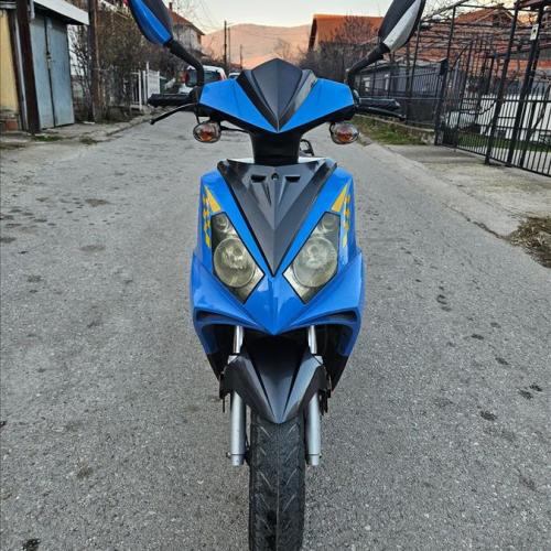 SKUTER 50CC 2T PALI VOZI BEZ VLOG