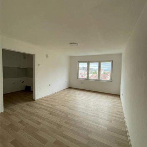 Renoviran Stan blizu centar vo Bitola 129m2