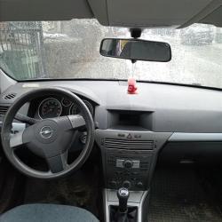 Opel astra 1.4 2017 godina